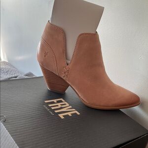Frye Women's Blush Leather Ankle Booties